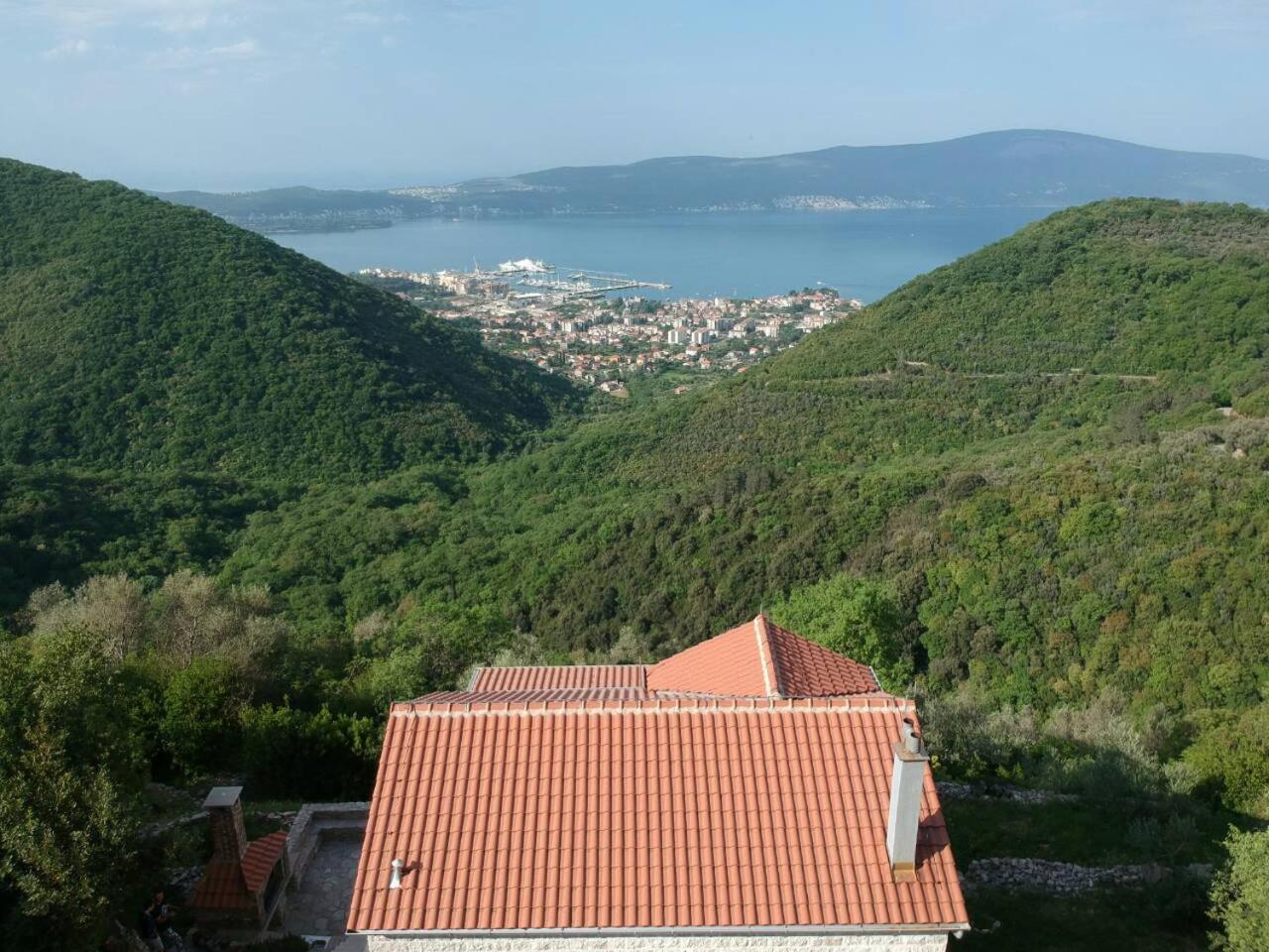 Casa Di Lukovic II Βίλα Τίβατ Εξωτερικό φωτογραφία
